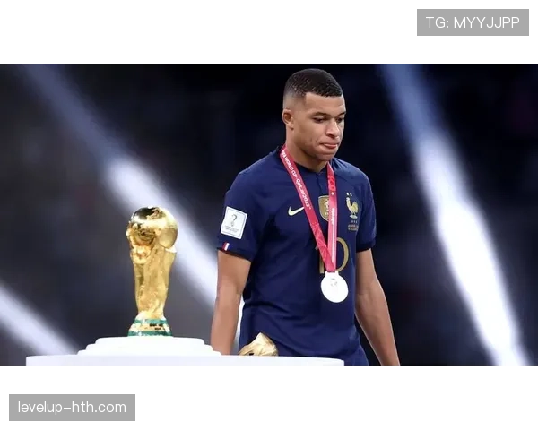 姆巴佩强势登场EA新作封面,彰显足坛新星全球影响力 姆巴佩强势登场EA新作封面,彰显足坛新星全球影响力