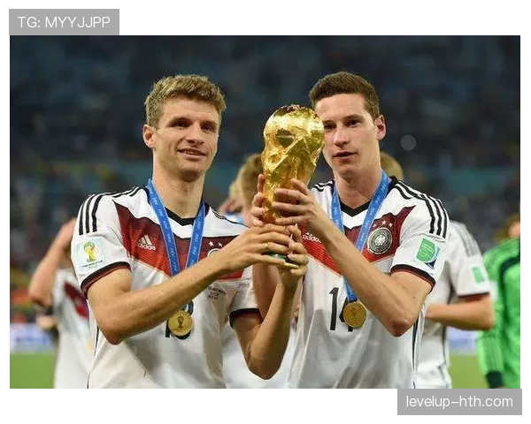 西汉姆联新帅上任，开启球队重建新纪元