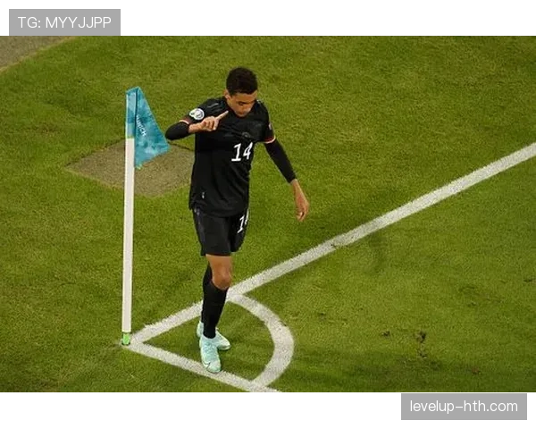 穆西亚拉闪耀4-2-3-1阵型,攻防兼备助球队火力全开 穆西亚拉闪耀4-2-3-1阵型,攻防兼备助球队火力全开