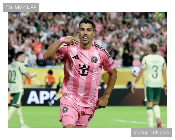 苏亚雷斯:争议行为与巅峰期进球效率的双面性解析 苏亚雷斯:争议行为与巅峰期进球效率的双面性解析